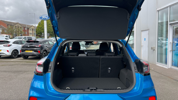 Ford Puma 1.0 EcoBoost Hybrid mHEV Titanium 5dr Petrol Hatchback - Image 4